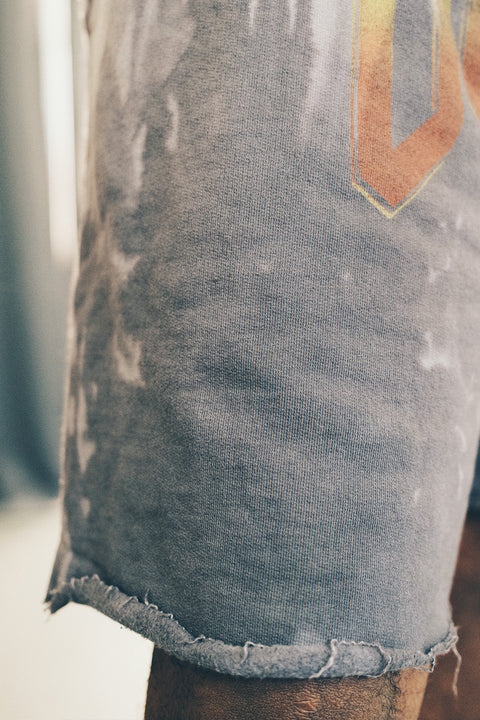 WASHED SLAYER SWEATSHORT