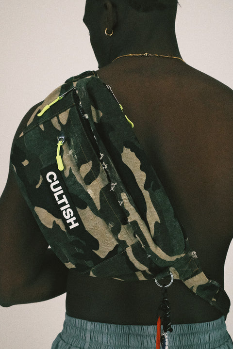 XXXL CAMO CROSSBODY BAG