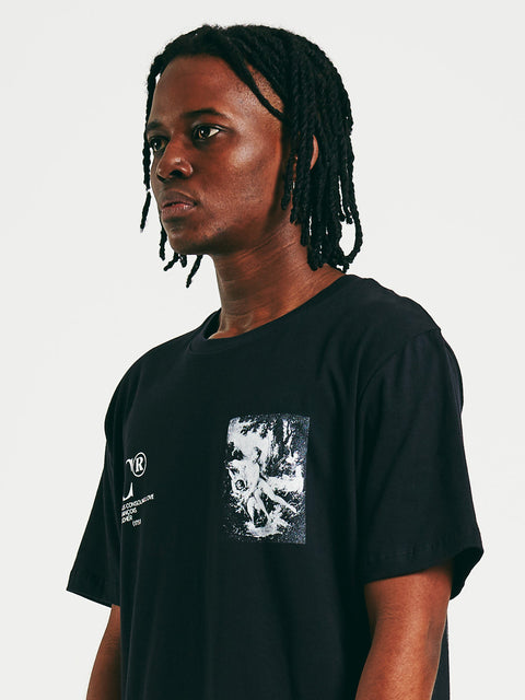 Black Venus Consoling Love R/F T-Shirt